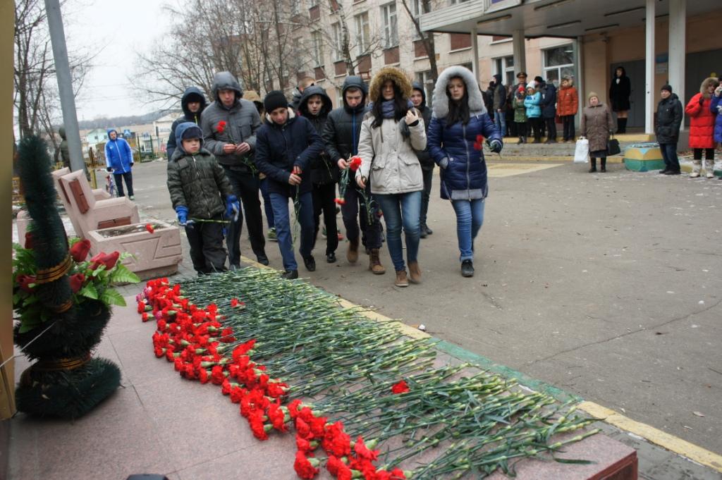 митинг в рамках празднования очередной годовщины Победы в битве под Москвой