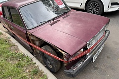 25.08.2026 г. в соответствии с постановлением Правительства Москвы от 20.04.2023 № 696-ПП по адресу: ул. Подольских Курсантов, д.4, к.1 выявлено транспортное средство марки ВАЗ 2107, государственный регистрационный знак  Е999АУ99, обладающее БРТС