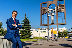 Анатолий ВЫБОРНЫЙ: «Желаю всем жителям Ясенево здоровья, счастья и любви, а району — процветания и впредь всегда оставаться на высоте!» 