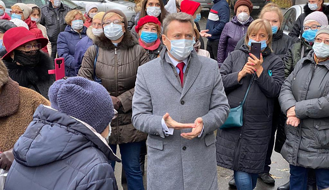 Анатолий ВЫБОРНЫЙ: «Вместе с жителями нам удалось закрыть нелегальное общежитие в Москве»