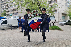 Чертановской межрайонной прокуратурой города Москвы 05.05.2023 воздана память падшим героям в Великую Отечественную войну.