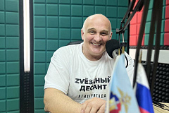 Инспектор отдела контроля за частной охранной деятельностью Центра лицензионно-разрешительной работы Главного управления Росгвардии по г. Москве подполковник полиции Алексей Сманцер уже не один год принимает активное участие  в поисках  погибших во время 