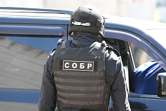 При силовой поддержке столичного спецназа Росгвардии задержан домушник, маскировавшийся под курьера службы доставки